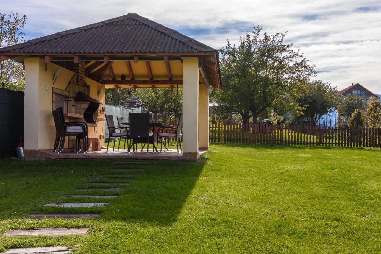 Apartman Elegant Bešeňová Exterior foto