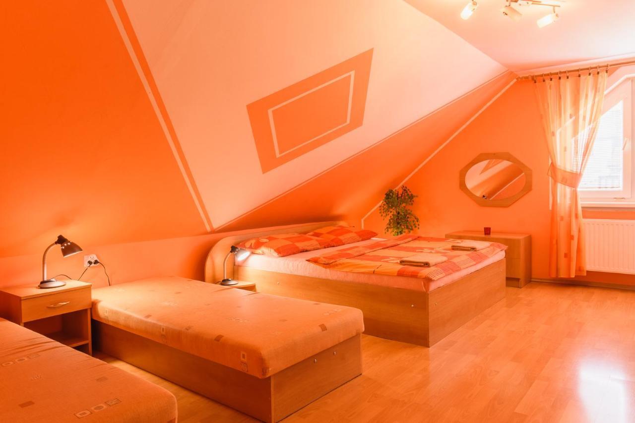 Apartman Elegant Bešeňová Exterior foto